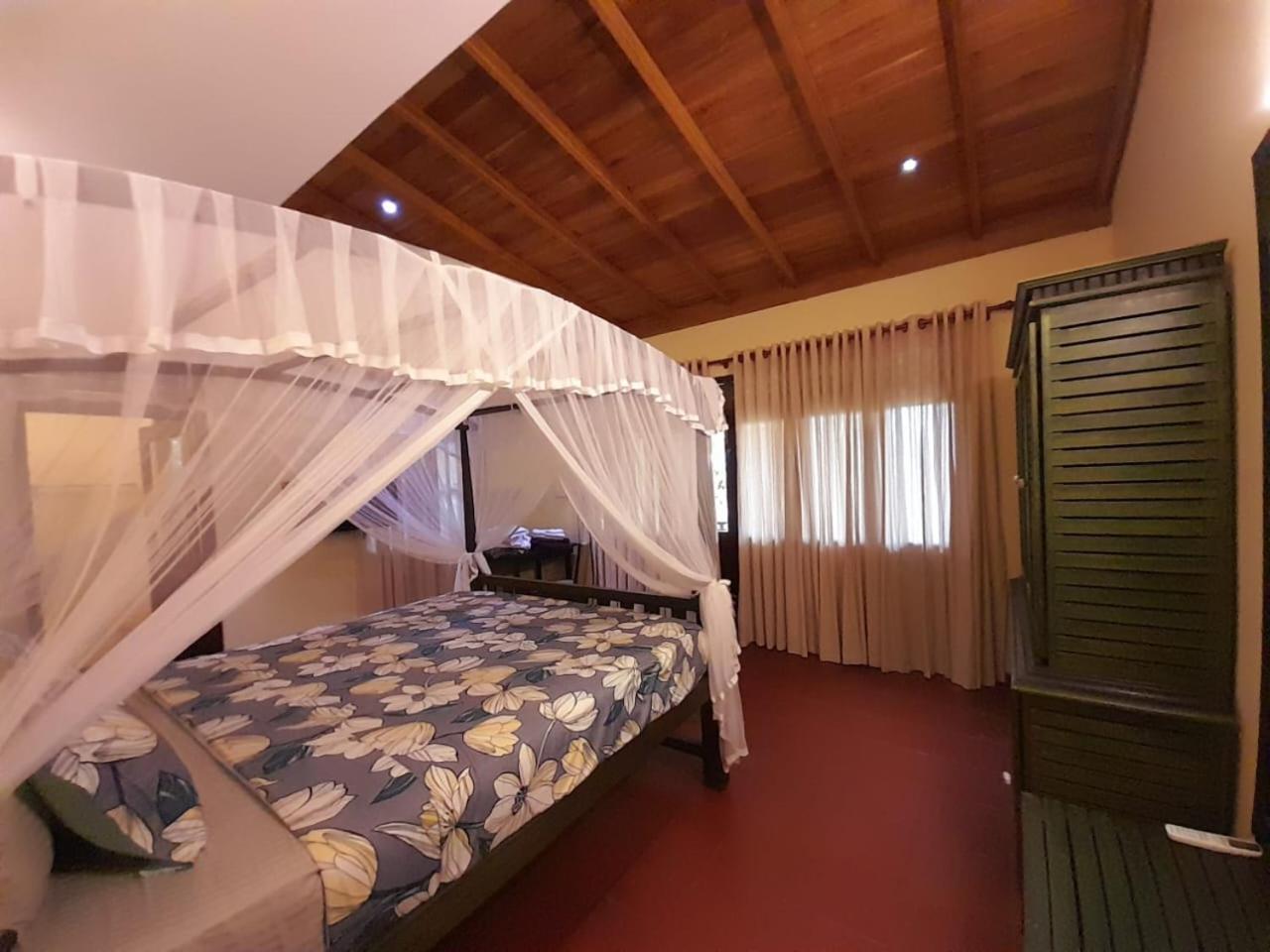 Villa Thawthisa The Boutique Hotel Unawatuna Exterior photo